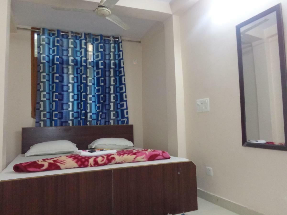 Delhi Inn,Walk In Nizamuddin Railway Station New Delhi Exterior photo